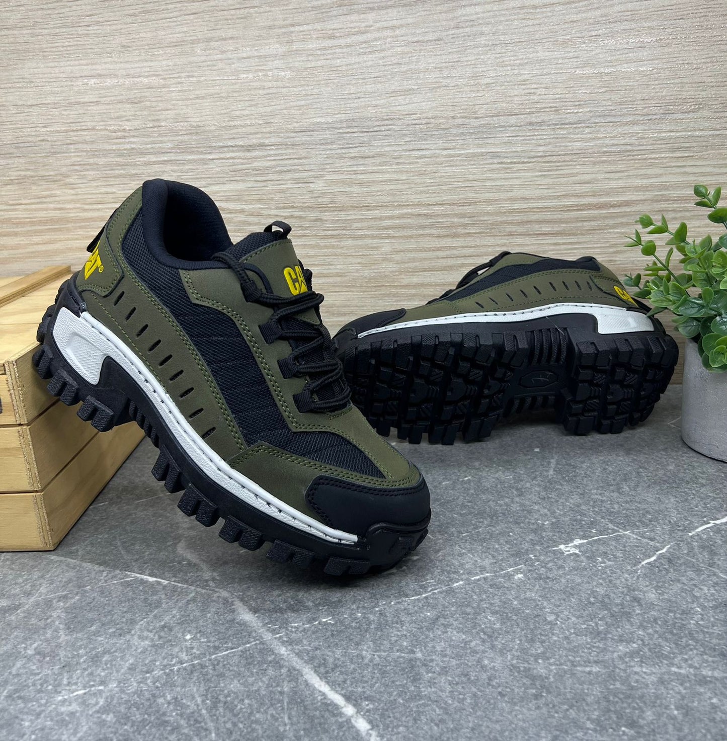CAT INTRUDER FOOTWEAR