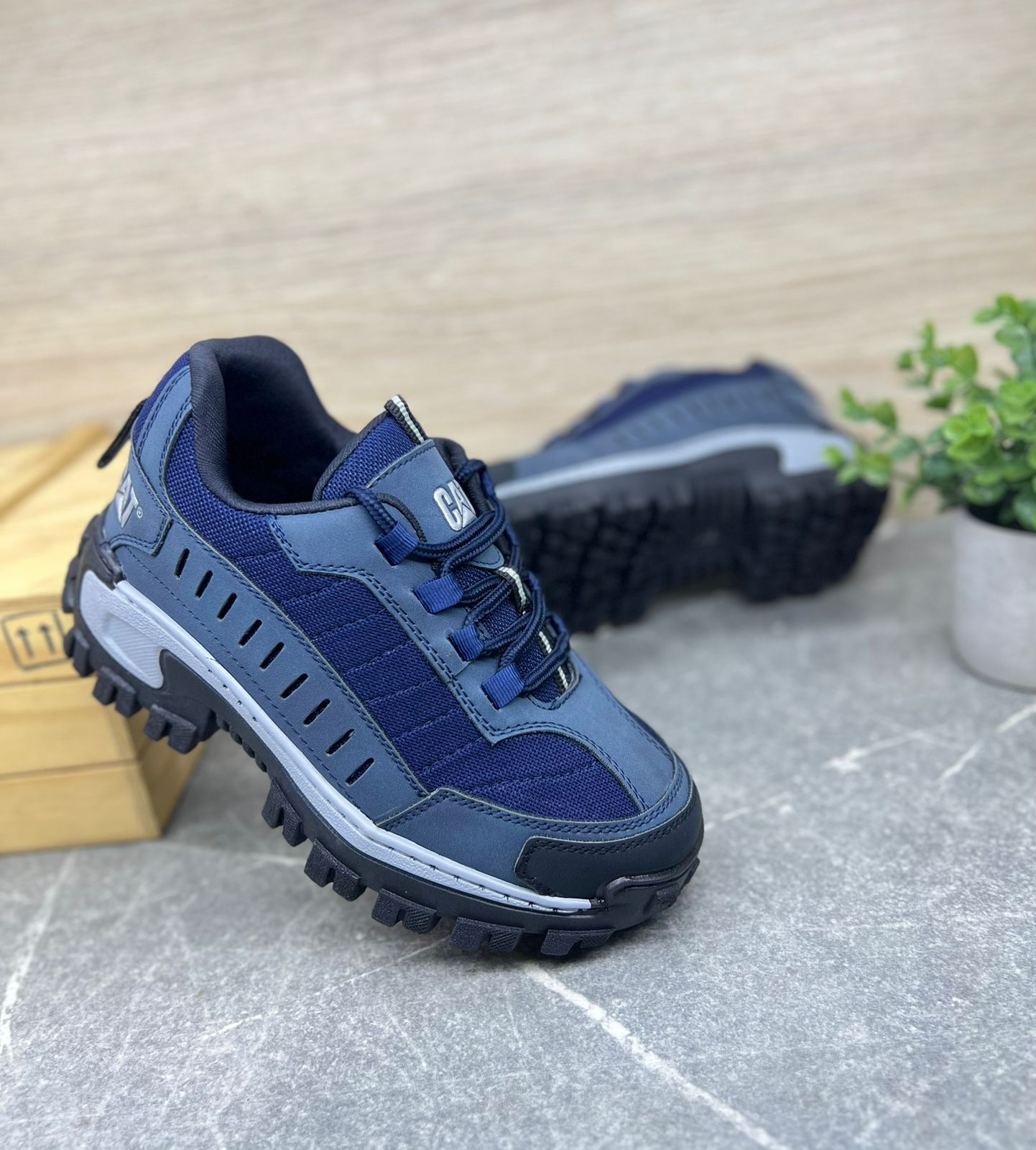 CAT INTRUDER FOOTWEAR