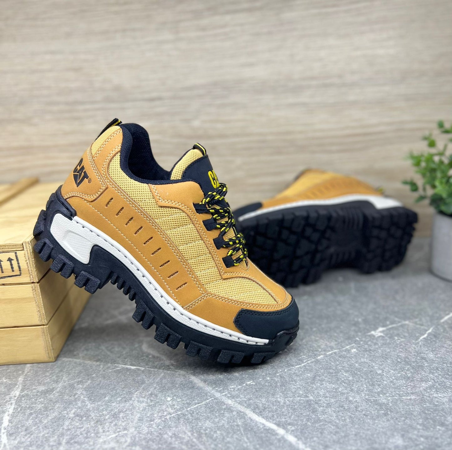CAT INTRUDER FOOTWEAR