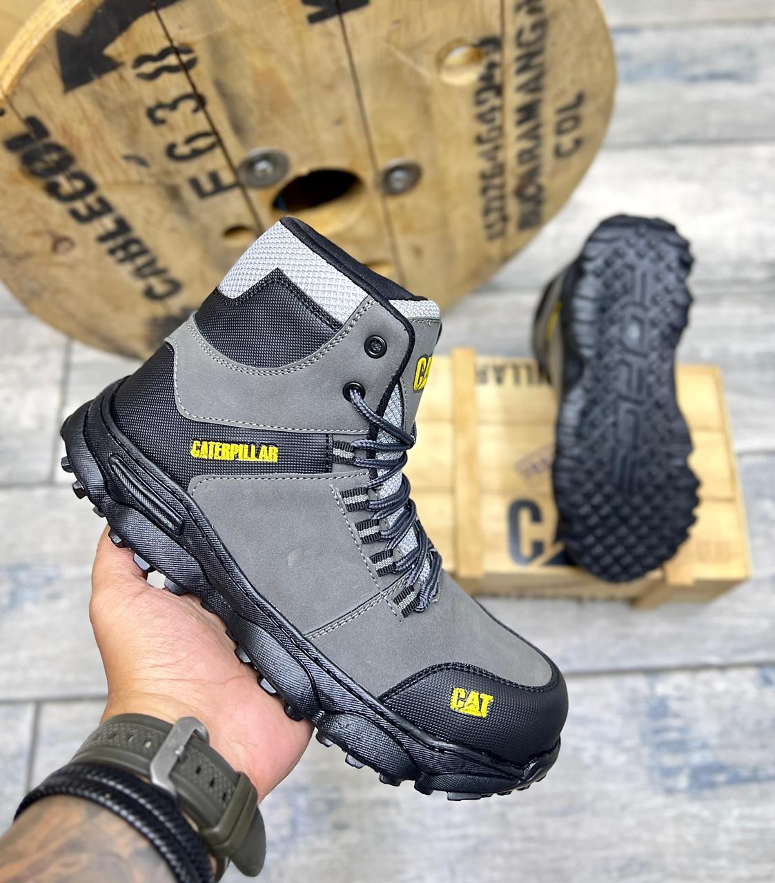 BOTA DE SEGURIDAD CAT FORCE 2.0