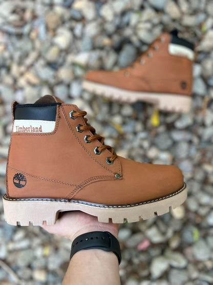 BOTAS EN CUERO ESTILO RETRO